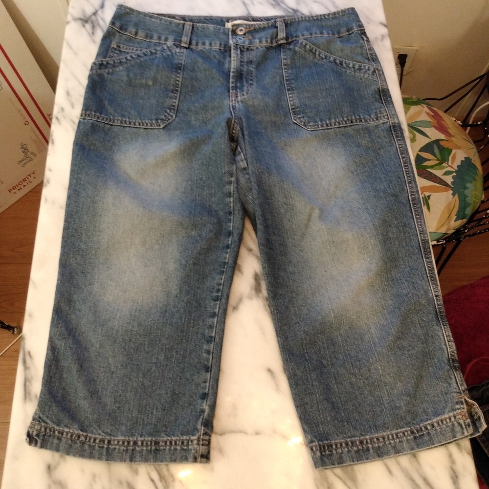 Hydraulic jean capris size 13/ 14